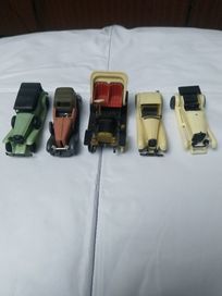 Ретро пластмасови модели автомобили