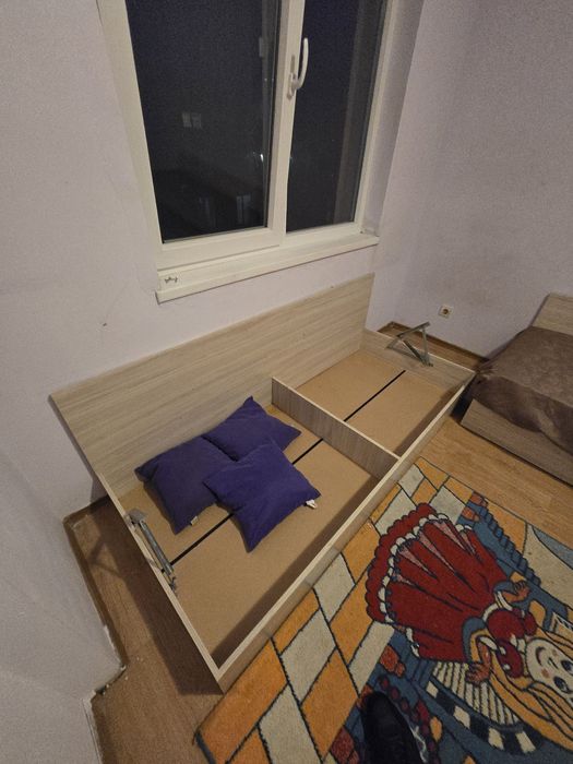 2 бр. Легла с повдигащ механизъм и място за съхранение