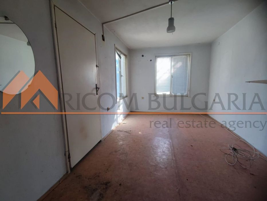 Продава се Къща в Варна, м-т Евксиноград - 294 кв.м за 1191 €/кв.м - Снимка #2