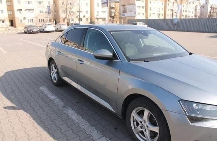 Vând Skoda Superb 2016