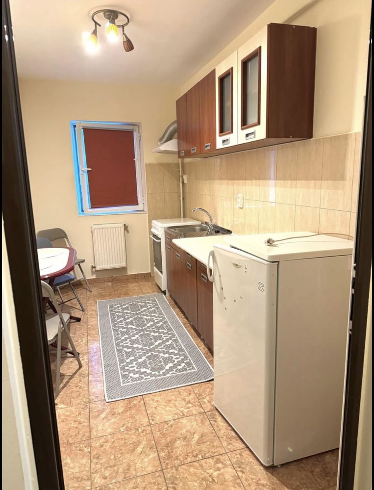 Inchiriez apartament cu o camera