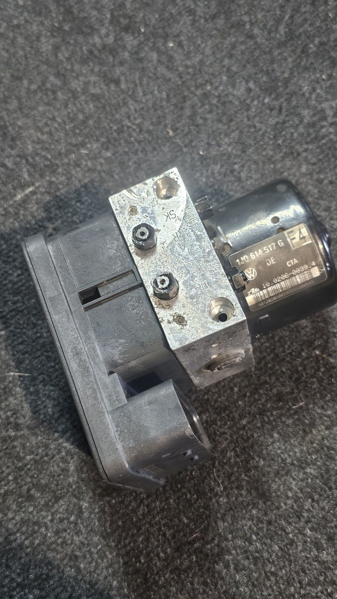 Pompa abs Volkswagen Golf 4 / Bora model cu ESP