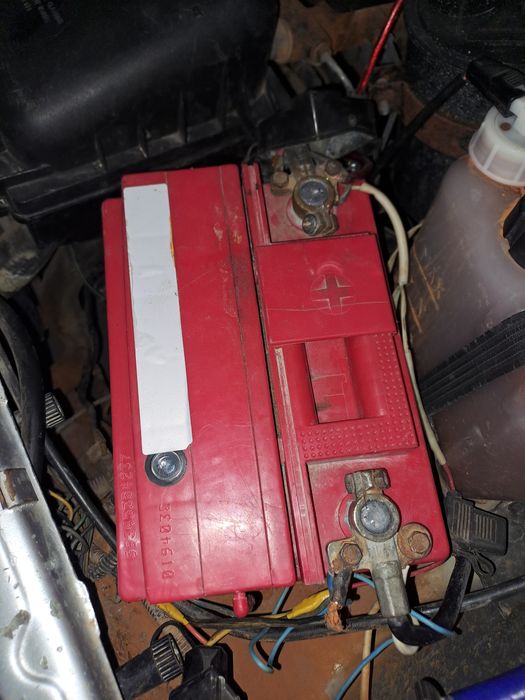 Аккумулятор 60 Ампер и 75 Ампер есть