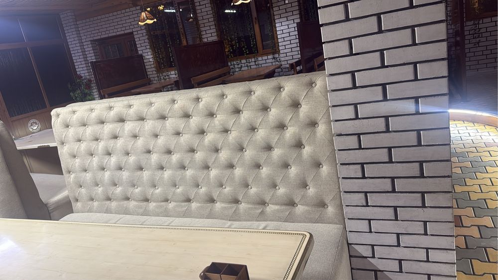 Срочно продам столы диваны