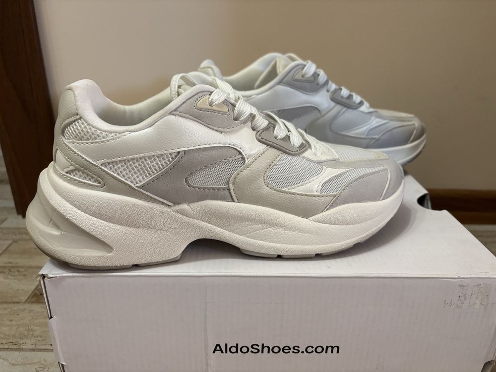 Сникърси Aldo бяло и сиво