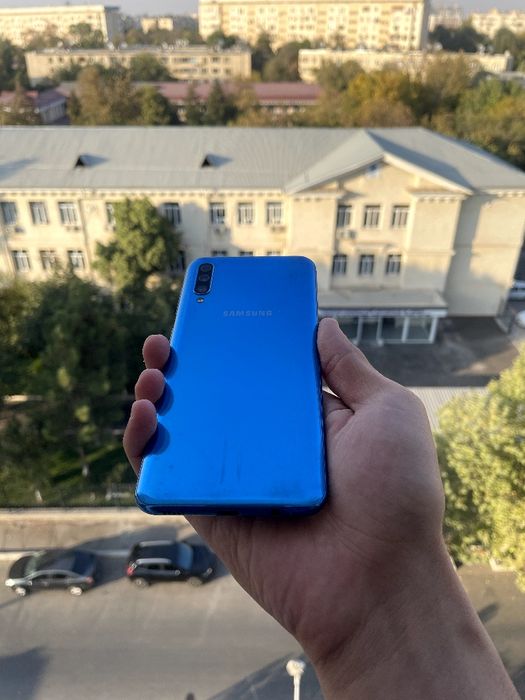 Samsung A50 A40 150$
