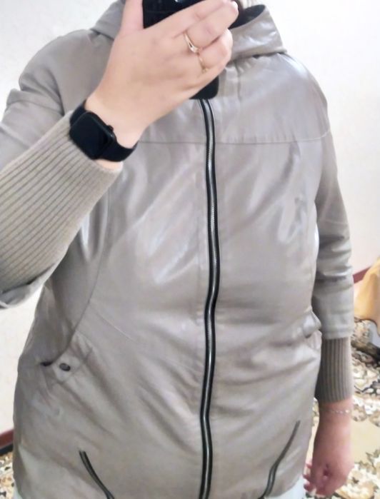 Куртка бежевая кожаная