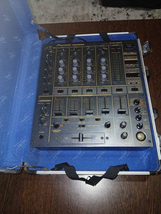 Mixer Pioneer djm 600 (dynacord,yamaha )