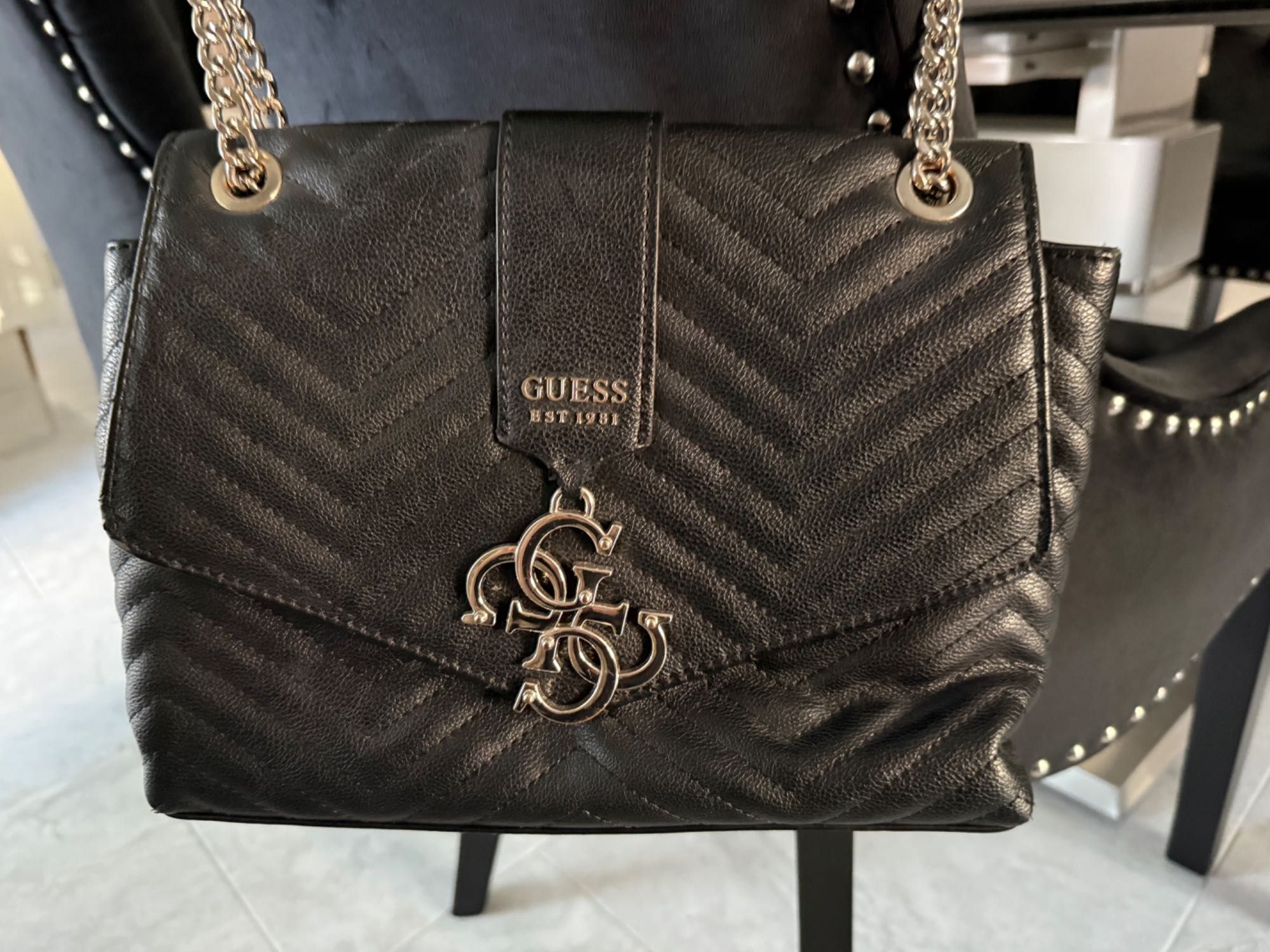Дамска Чанта Guess