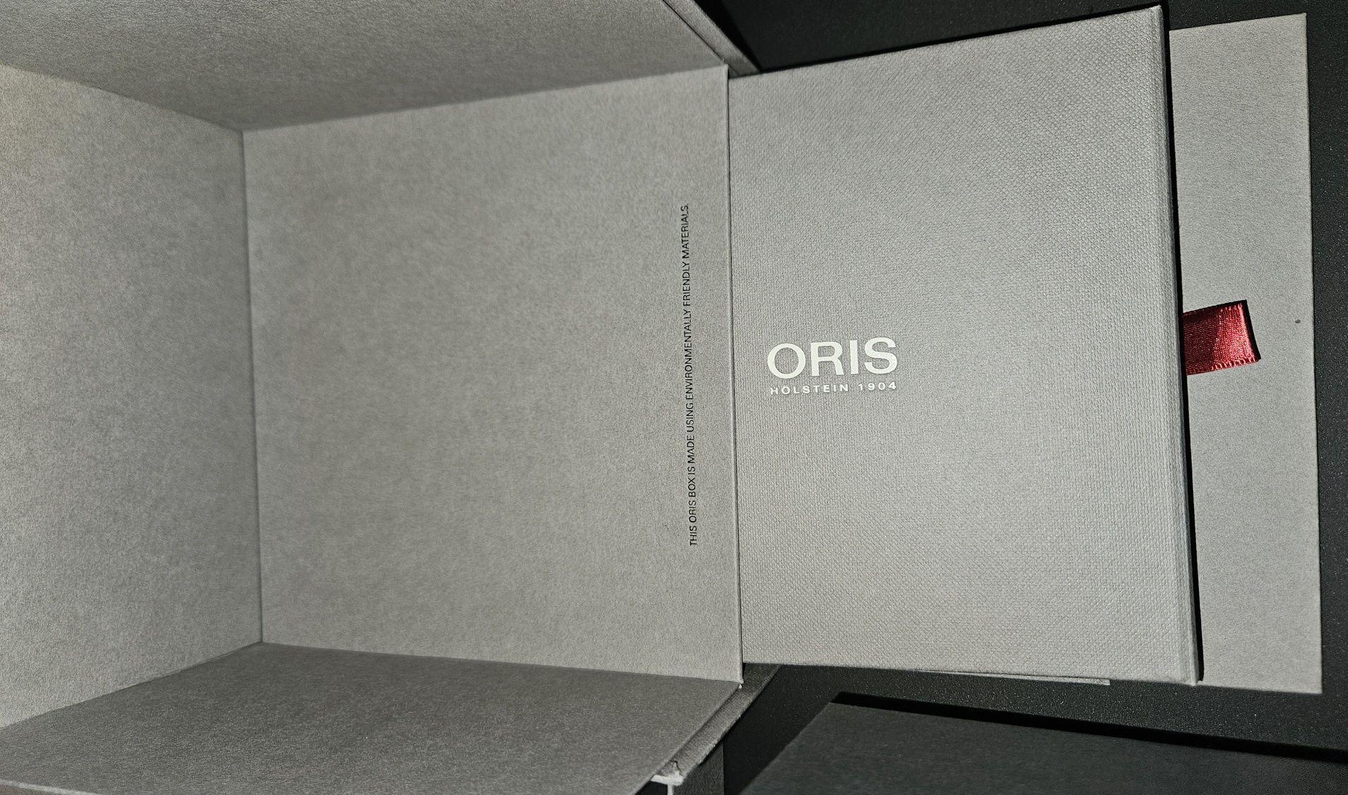 Oris Aquis Date Upcycle 36,5mm- дамски часовник,в гаранция