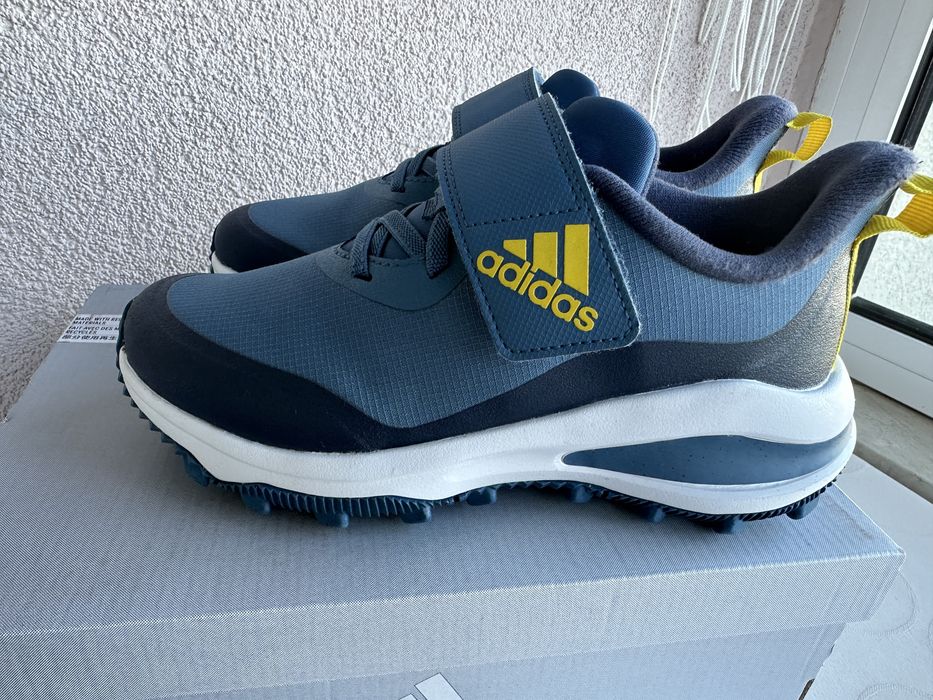 Нови детски маратонки adidas fortarun atr 34 и 35 номер
