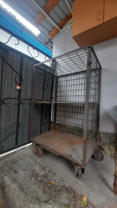 Продам хлебный контейнер.