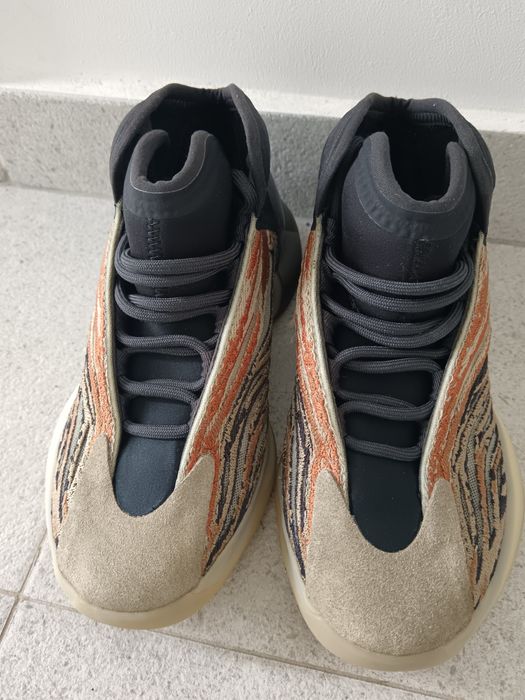 Adidași adidas Yeezy Qntm 38