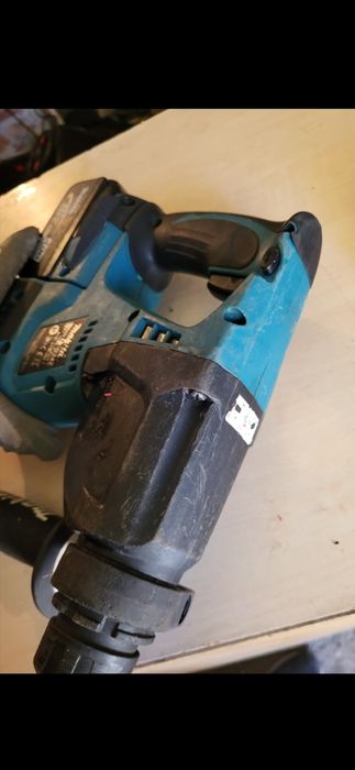 Ciocan rotopercutor Makita DHR242Z Solo(fara acumulator si incarcator)
