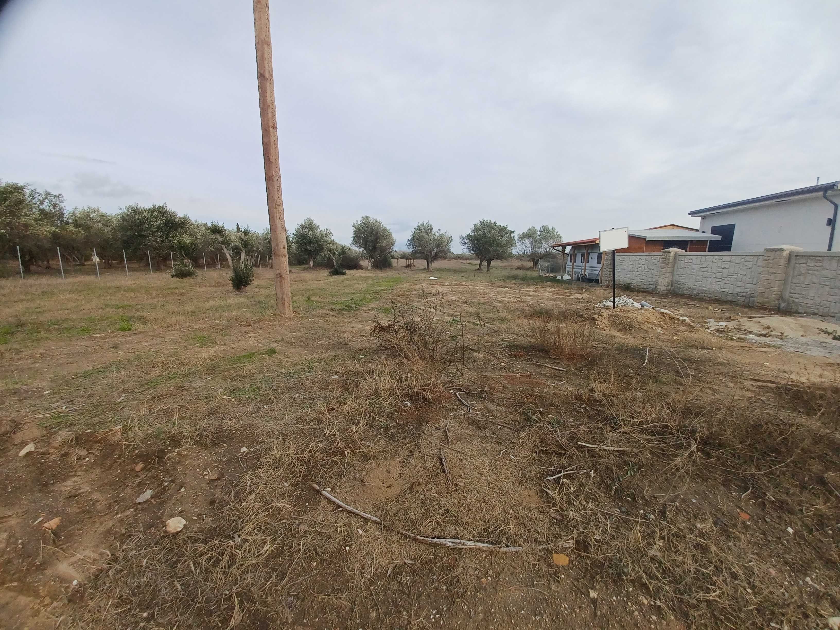 Продава се парцел 200 м2 в регулация в Паралия Врасна, Гърция