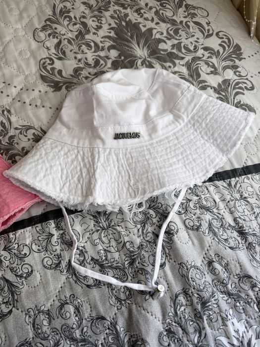 Шапки Jacquemus последни бройки