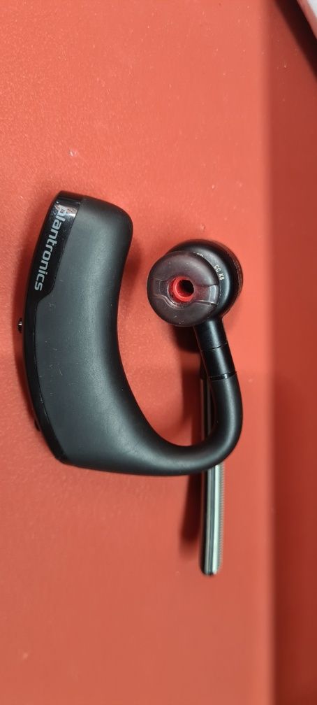 Plantronics voyager legend