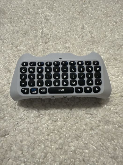Tastatură controller PS5, produs nou.