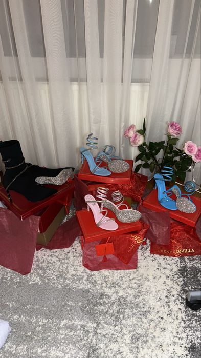 Sandale rene caovilla piele naturala si cizme rene caovilla pe stoc