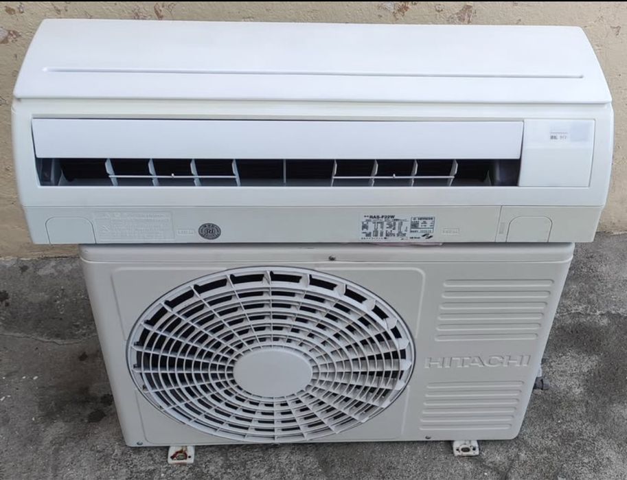 Японски инверторен климатик Hitachi 9000 BTU