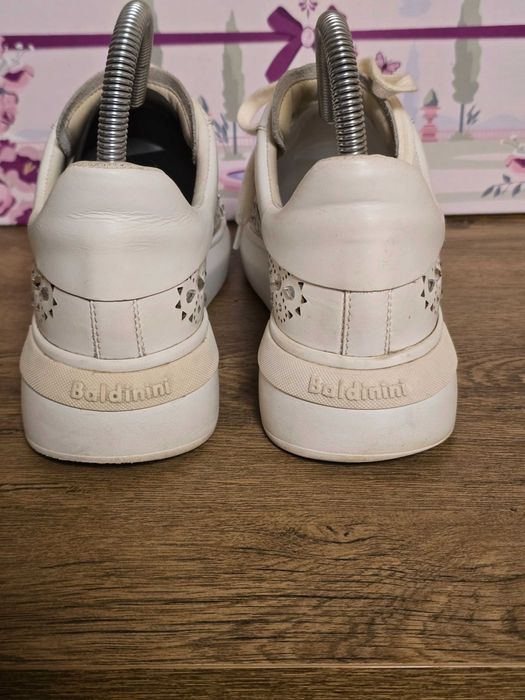 Baldinini оригинални дамски сникърси от естествена кожа
