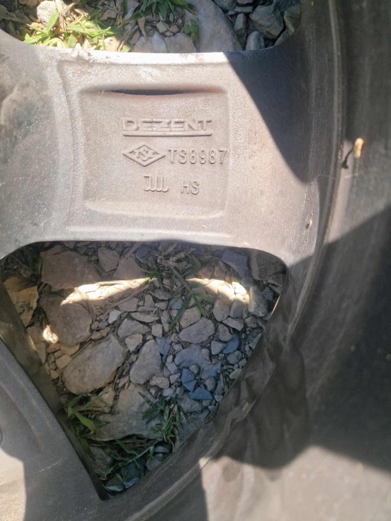 Джанти Dezent R16 5x114.3 et45