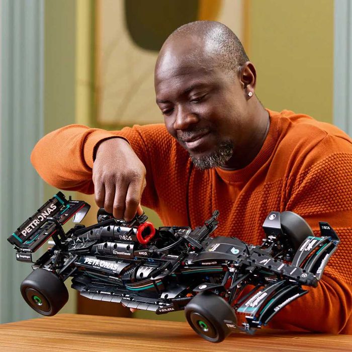 Ново лего LEGO 42171 Technic - Mercedes-AMG F1 W14 E Performance 42171