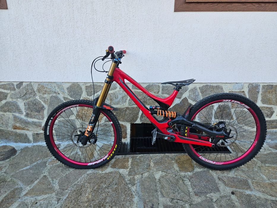 S-works demo 8 full carbon limited edition