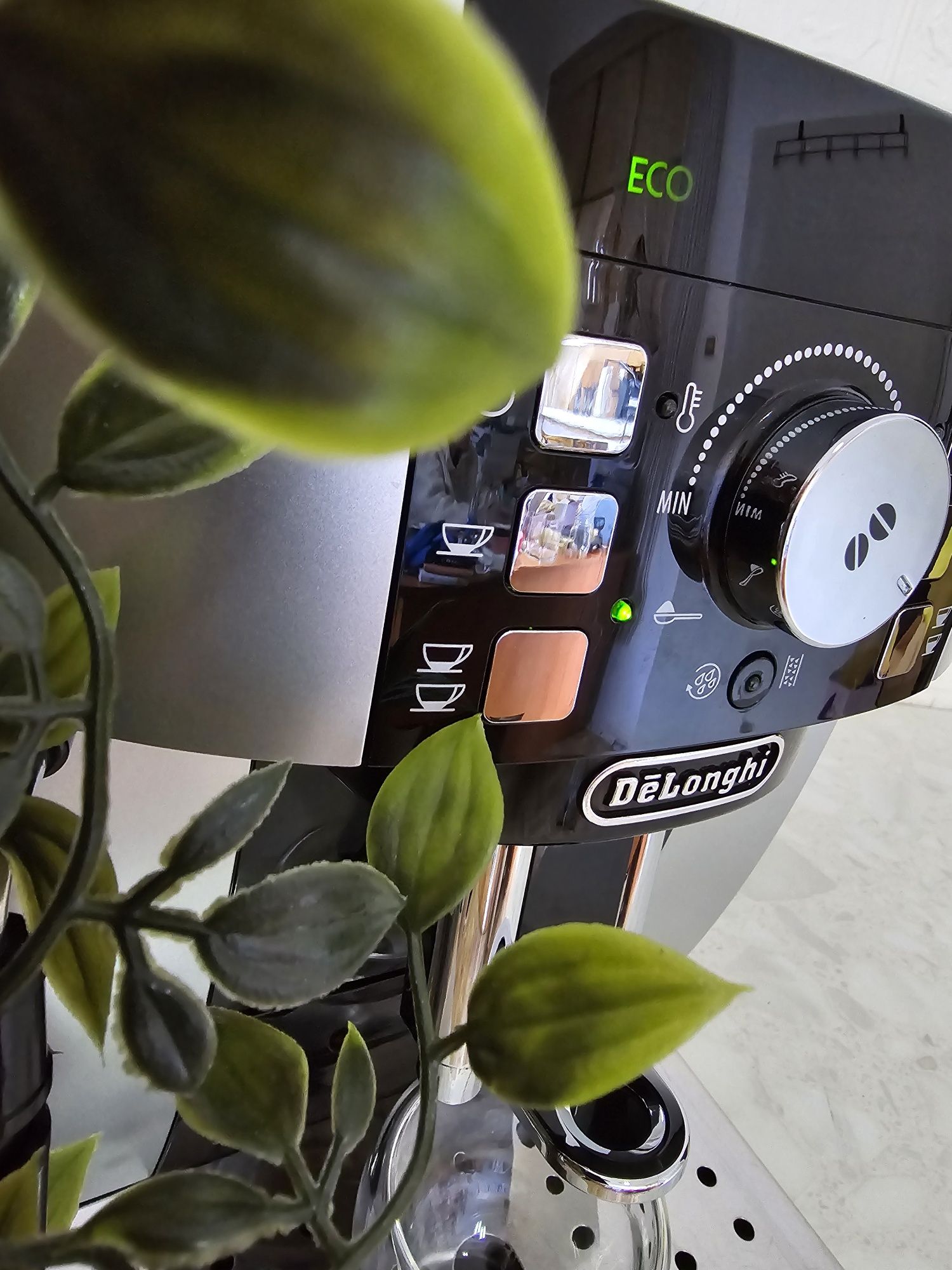 Кафемашина DELONGHI MAGNIFICA S|Делонги Магнифика с гаранция и подарък