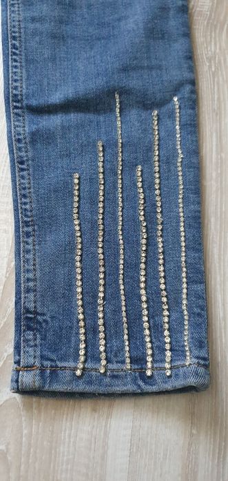 Blugi Guess, marimea 28 (M), noi