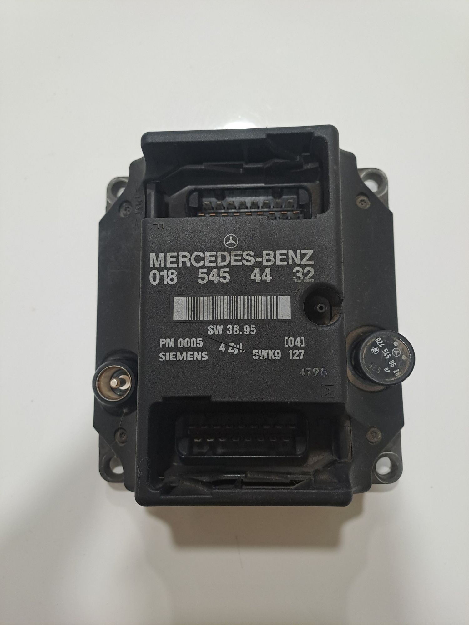 4 Комутатора за Mercedes