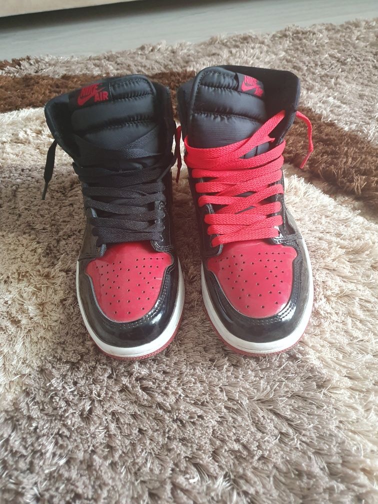 Jordan 1 high bred patent