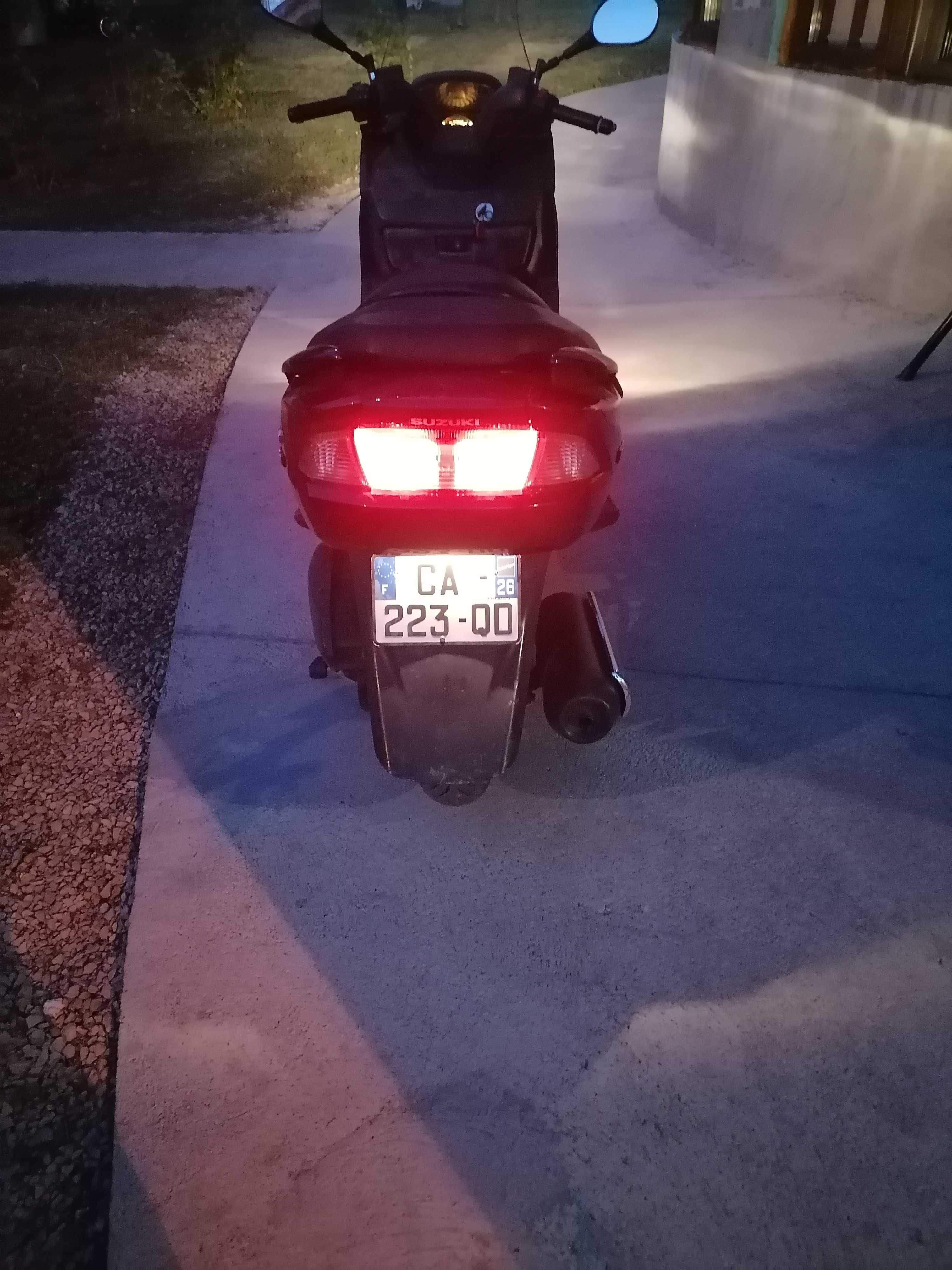 Suzuki. Burgman 125