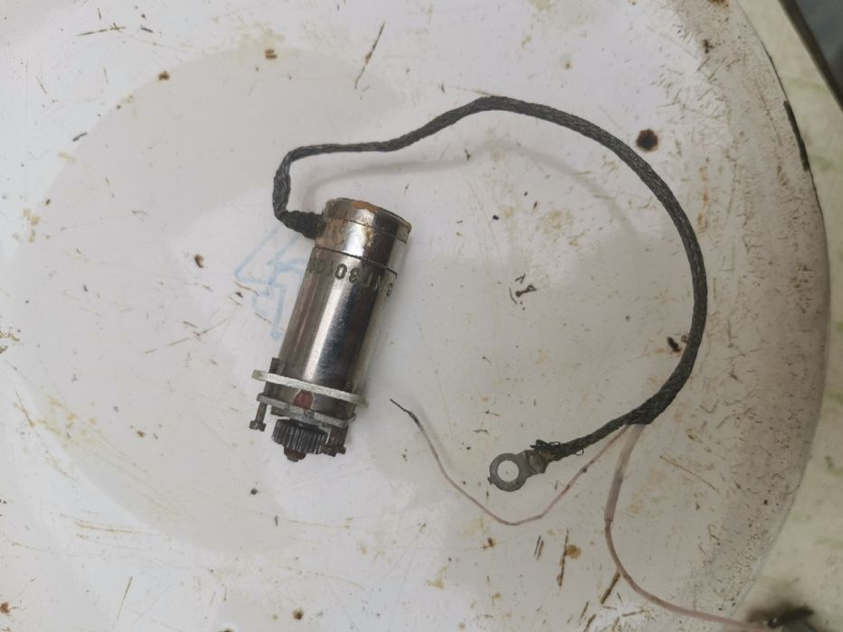 продам электродвигатели