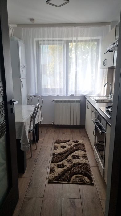 Apartament de închiriat