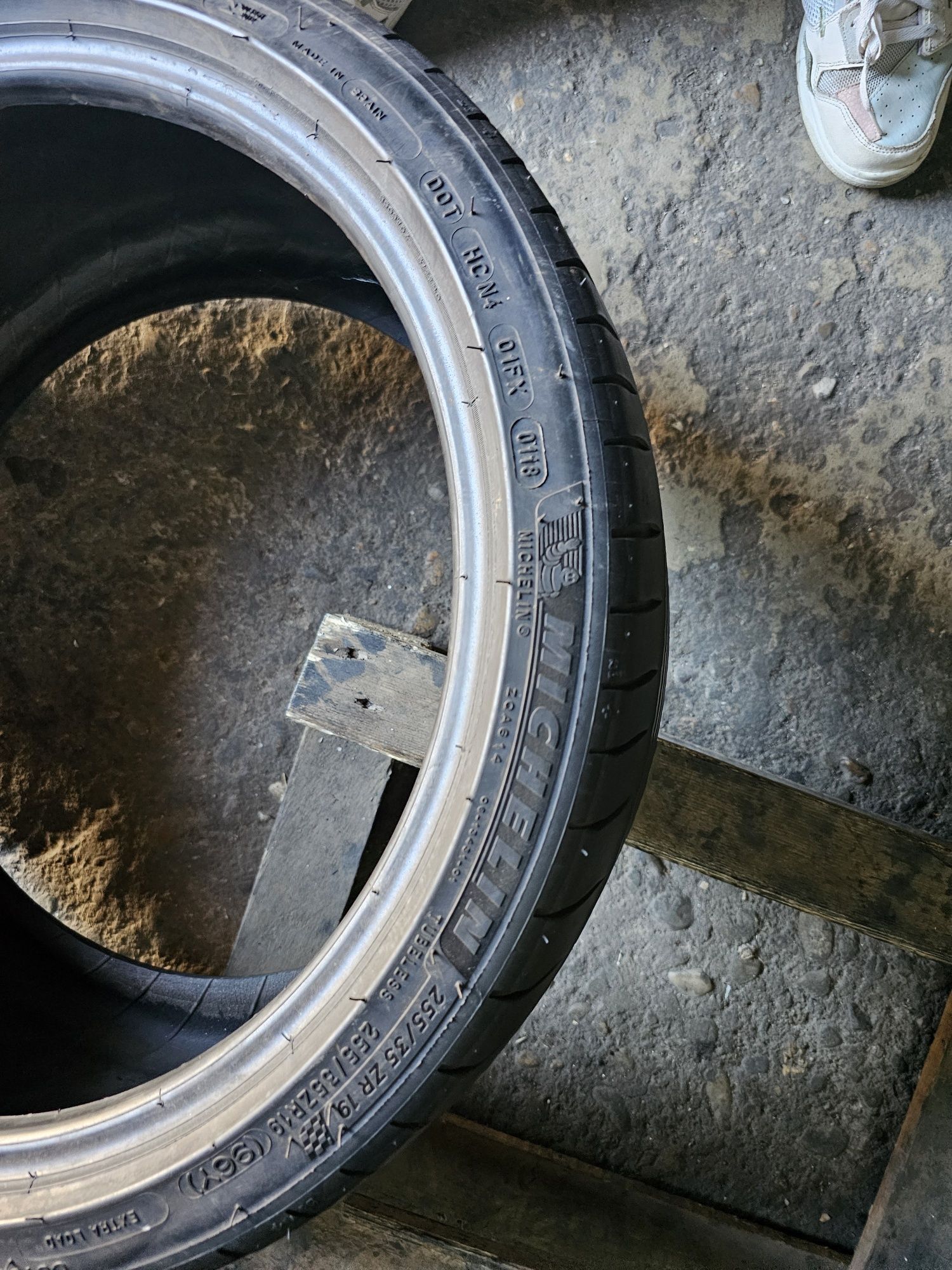 1 anvelopa vara 255 35 19 Michelin PilotSport 4