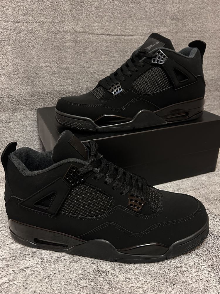 Jordan 4 Retro Black Cat (2020) обувки