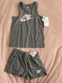Costum Nike original fetite 6-7 ani