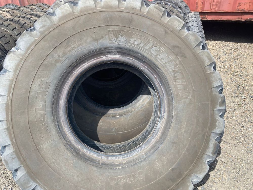 В продаже имеются шины 16 00 R24