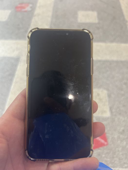 Iphone XR хорошем состоянии