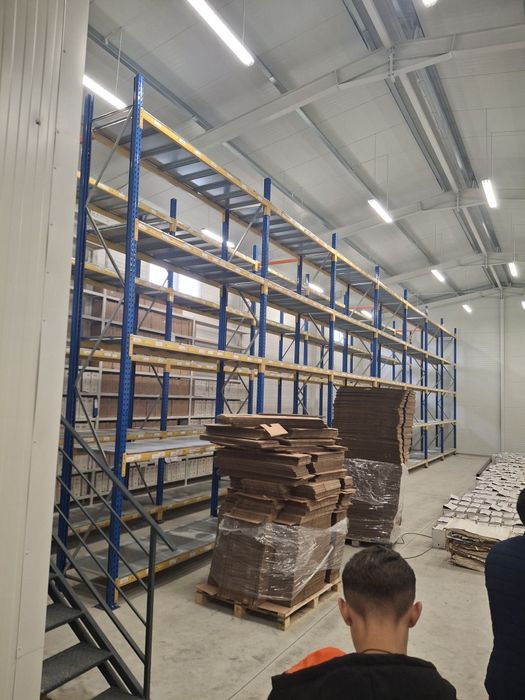 Rafturi metalice industriale profesionale