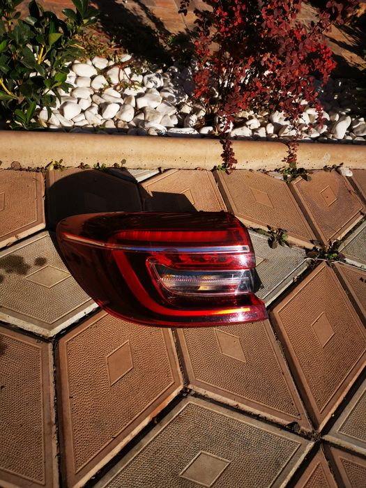 Stop stanga pe aripa Renault Clio 5 2020/2021/2022/2023