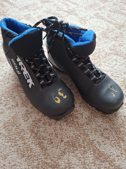Лыжные ботинки. Новые.