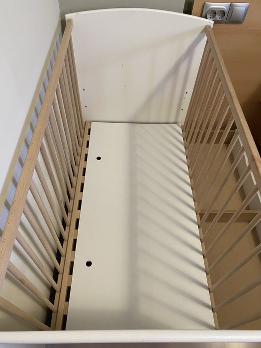 Patut bebe cu saltea