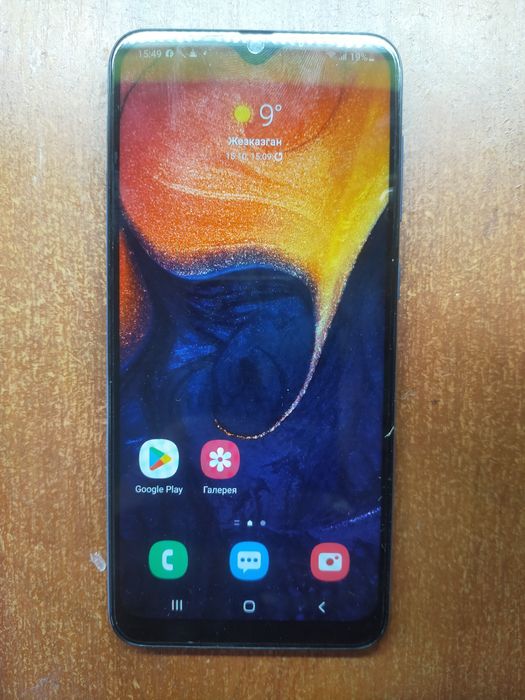 Продам телефон Самсунг А50