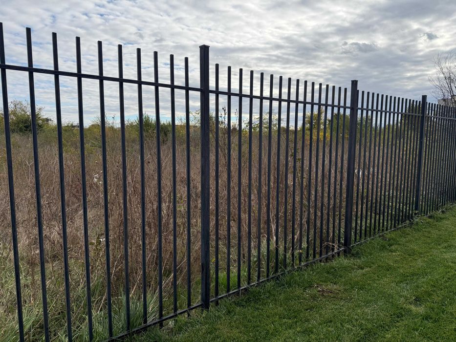 Panou gard metalic din teava rectangulara de 2/2 cm la 200 cm inaltime