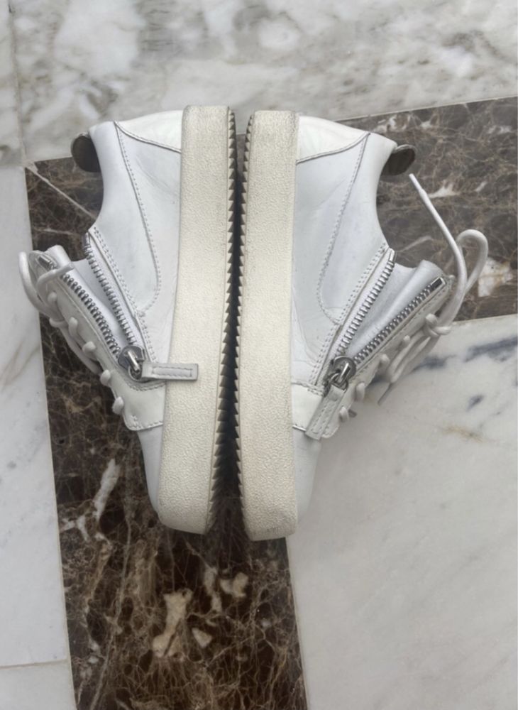 Кецове Lacoste, Giuseppe Zanotti, Balenciaga Triple S - 37