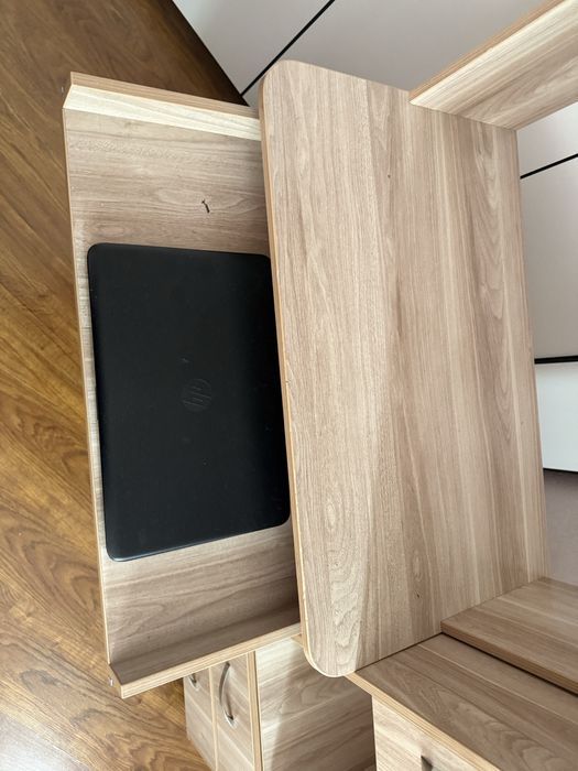 Компьтерный столик с отдельным шкафом