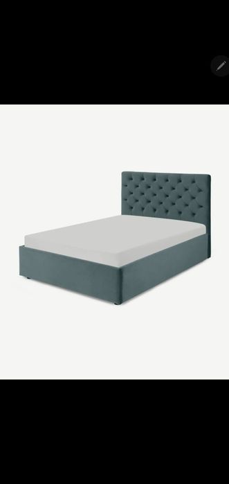 Paturi  tapitate foarte buna calitate  cu catifea si materiale t