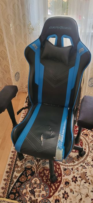 Игравое кресло черное